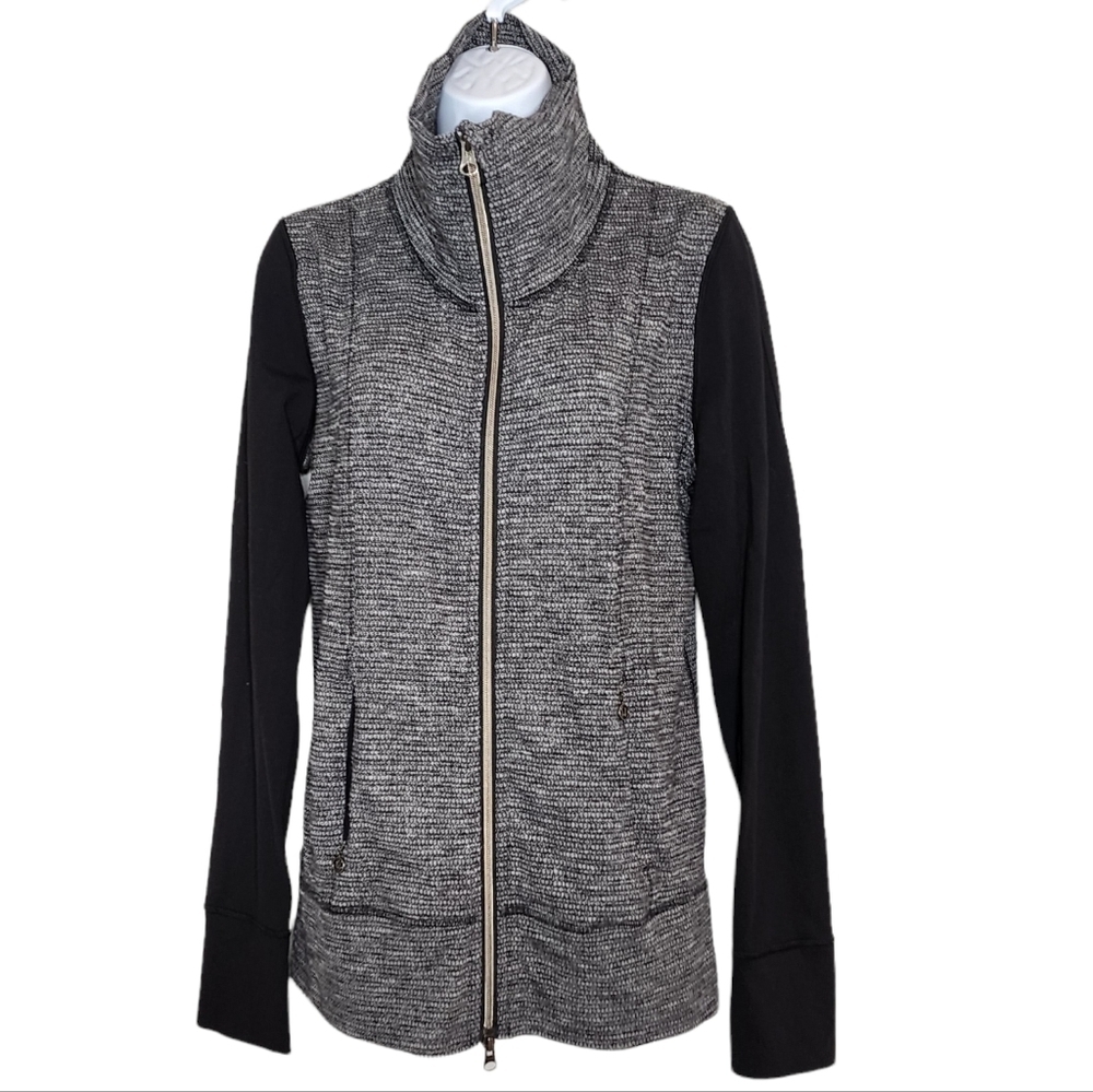 Lululemon daily yoga jacket.